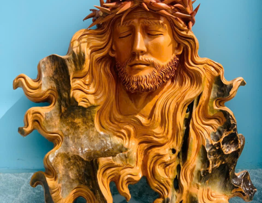 Tượng Công Giáo