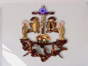 Ban-tho-chua -go-huong