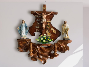 Bàn thờ Chúa gỗ hương