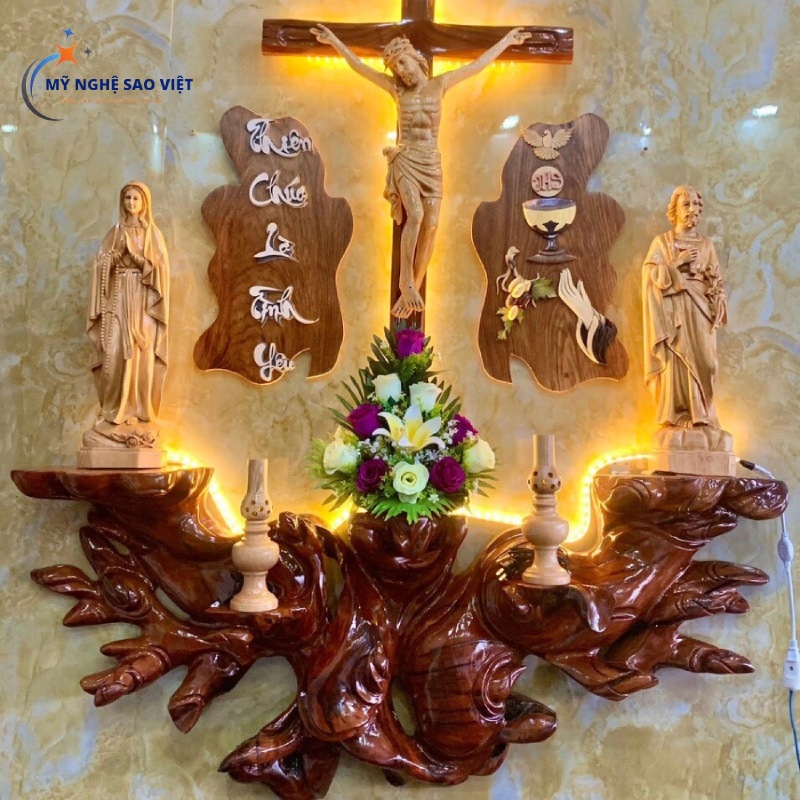 Bàn thờ Công giáo TPHCM