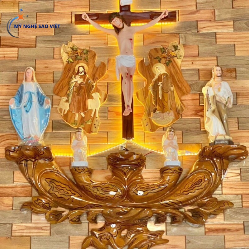 Bàn thờ Công giáo TPHCM