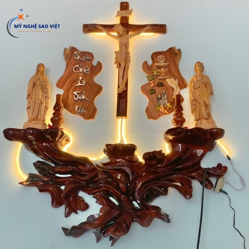 Bàn thờ Công giáo TPHCM