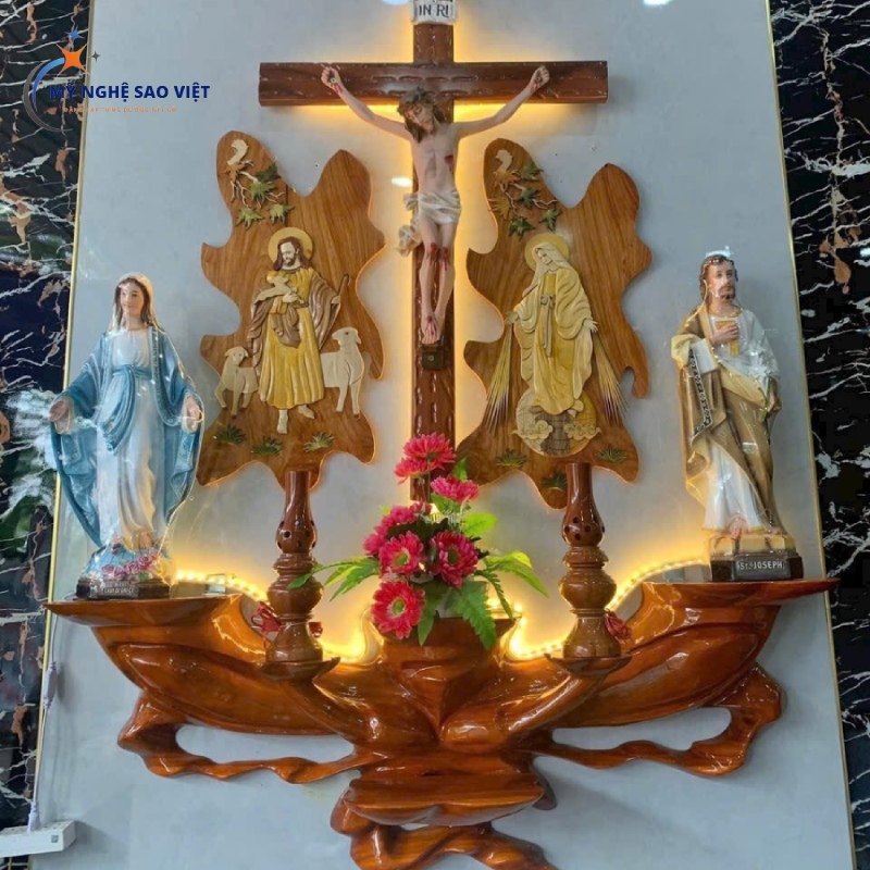 Bàn thờ Công giáo TPHCM