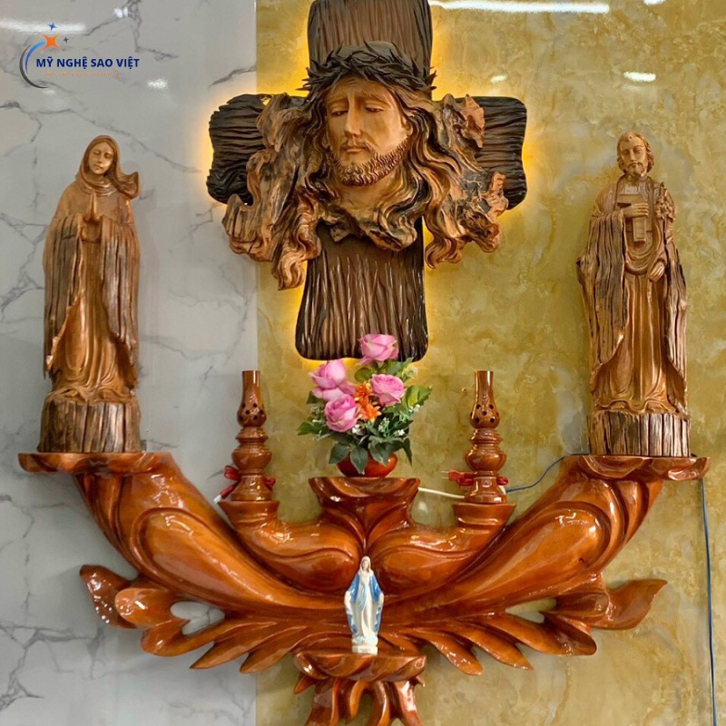 Những mẫu bàn thờ công giáo đẹp Những mẫu bàn thờ công giáo đẹp